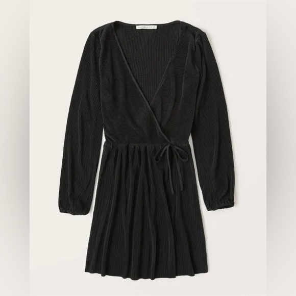 NWT- A&F Satin Plisse Wrap Dress - Picture 1 of 5